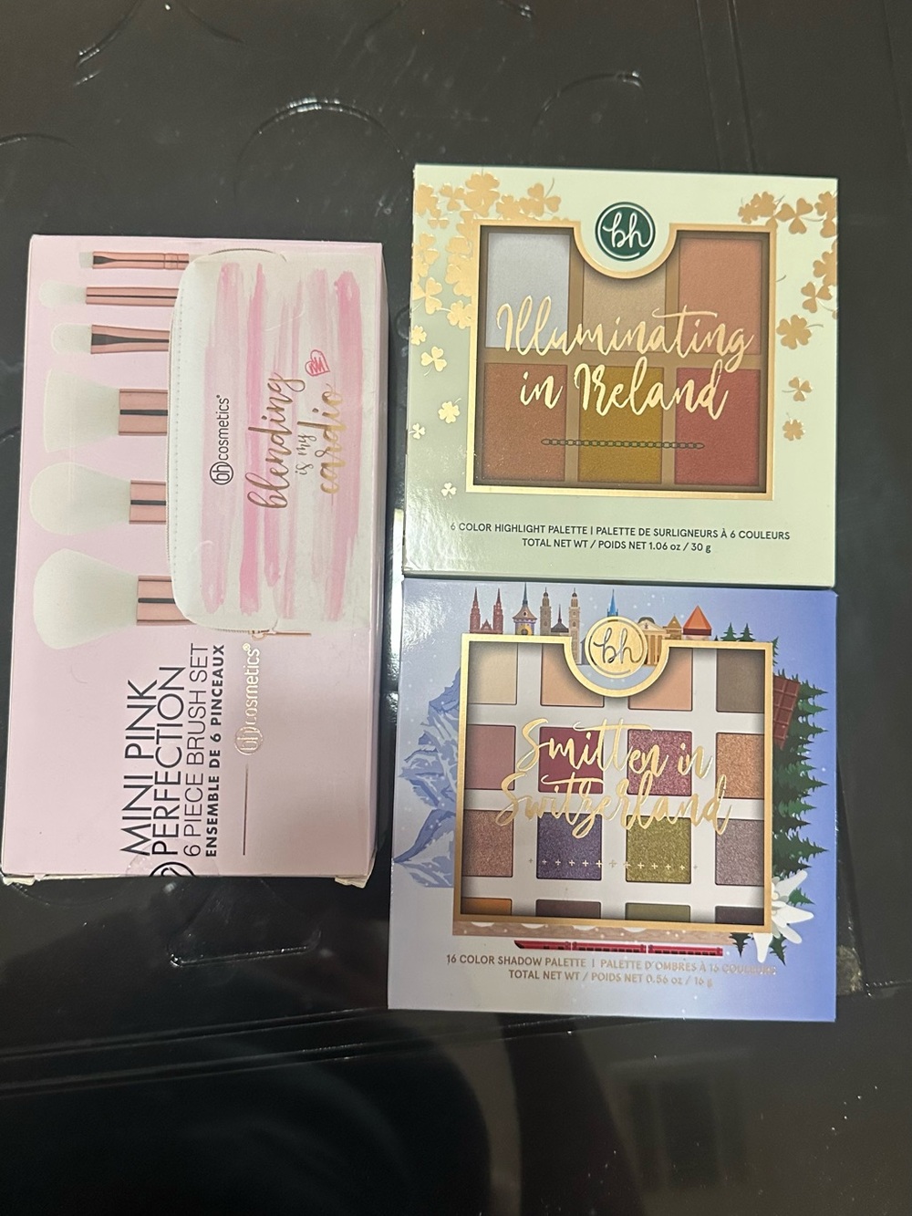 bh Cosmetics Mini Pink Brush set&2 palettes